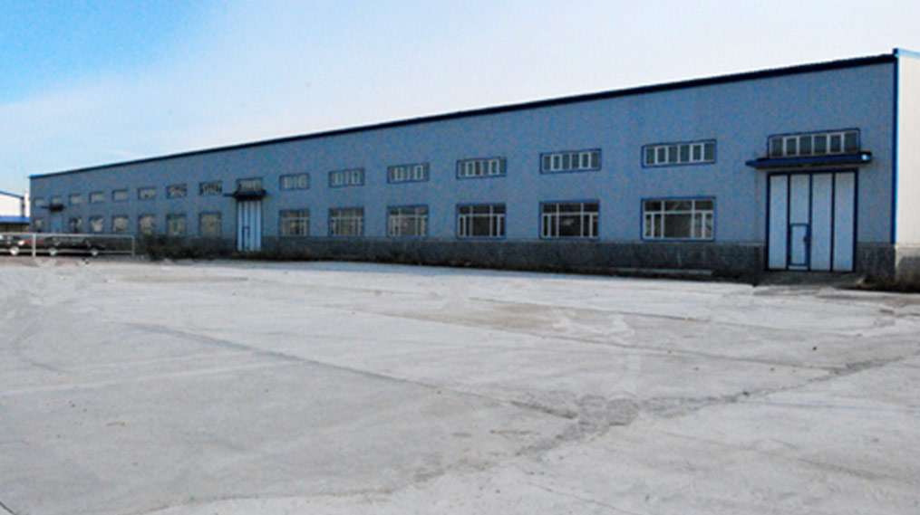 廠區(qū)側(cè)影